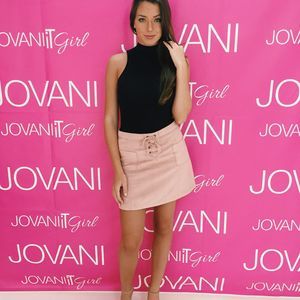 Meet your Posher, Jamie